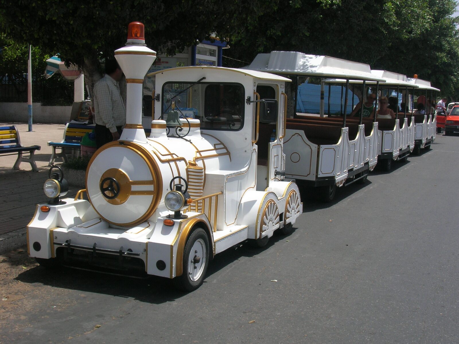 Train touristique d’Agadir in action along the corniche