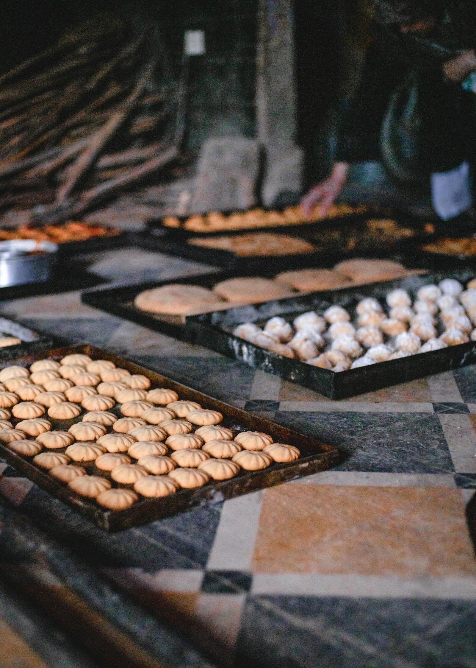 Moroccan pastilla with cinnamon and powdered sugar — the savoury pie tradition behind Restaurant Rafiq Agadir’s menu