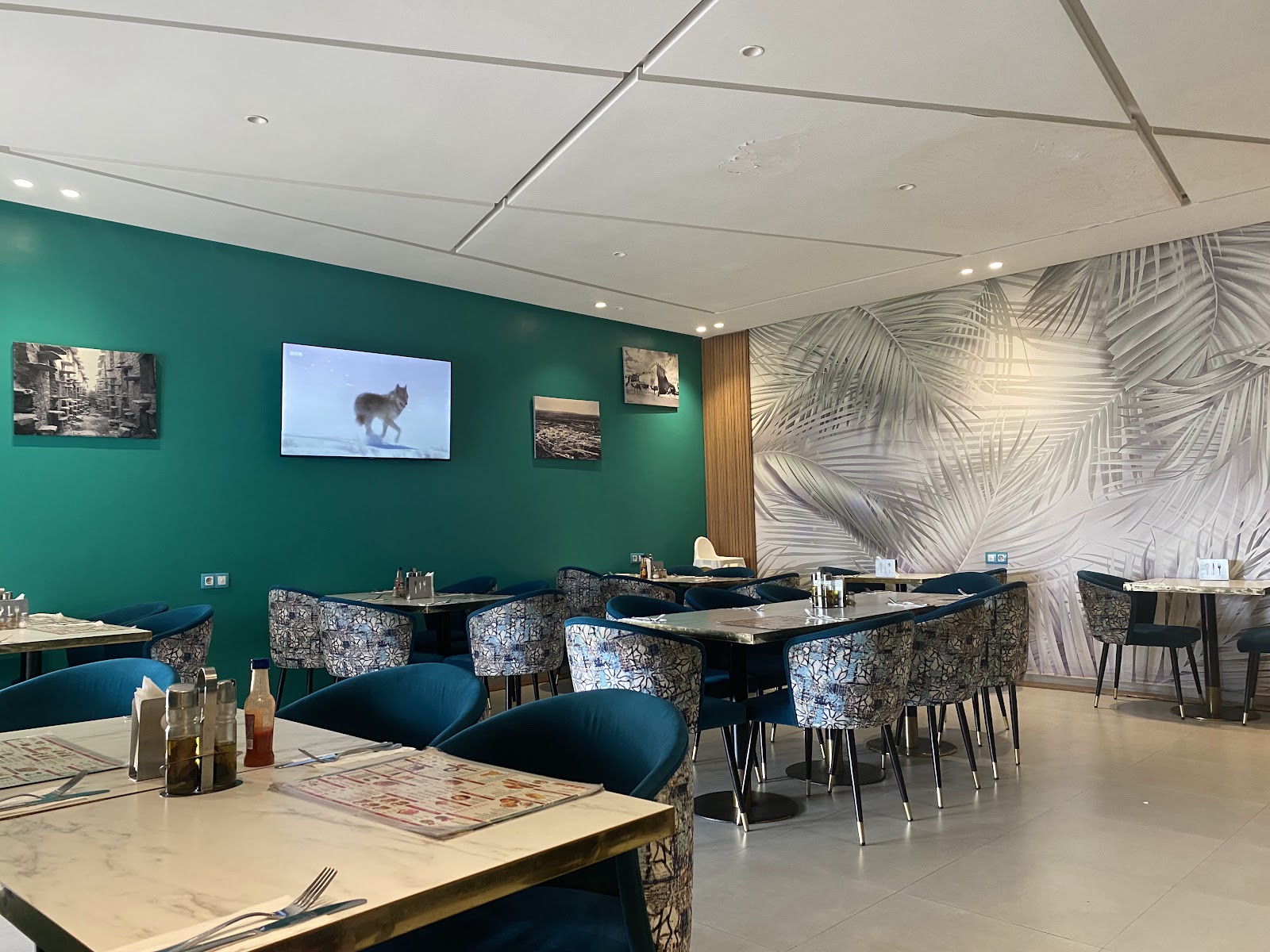Caverna Restaurant — photo 3